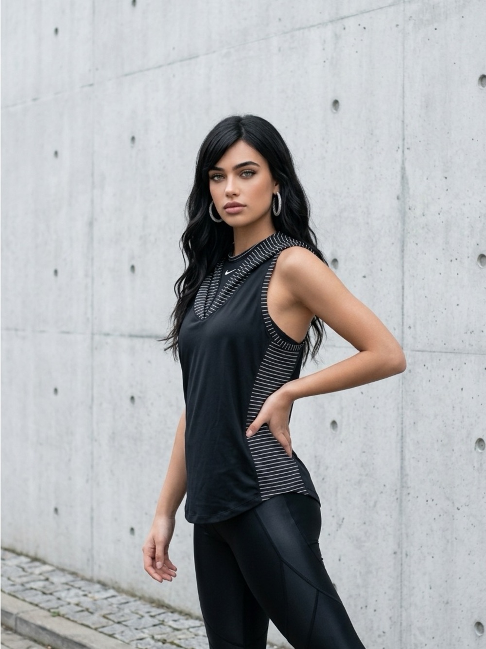Nike Black Sleeveless Hooded Tank | Size Large | Athletic V-Neck
